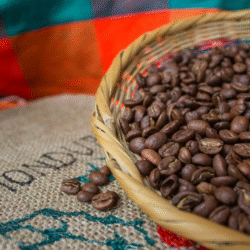 Honduras Kahvesi: Kökeni, Kalite Sınıfları ve Aromatik Özellikleri